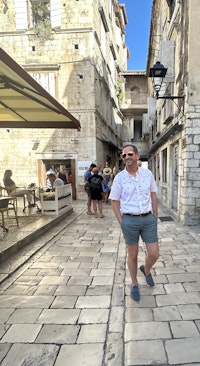 Profile gallery Profile gallery